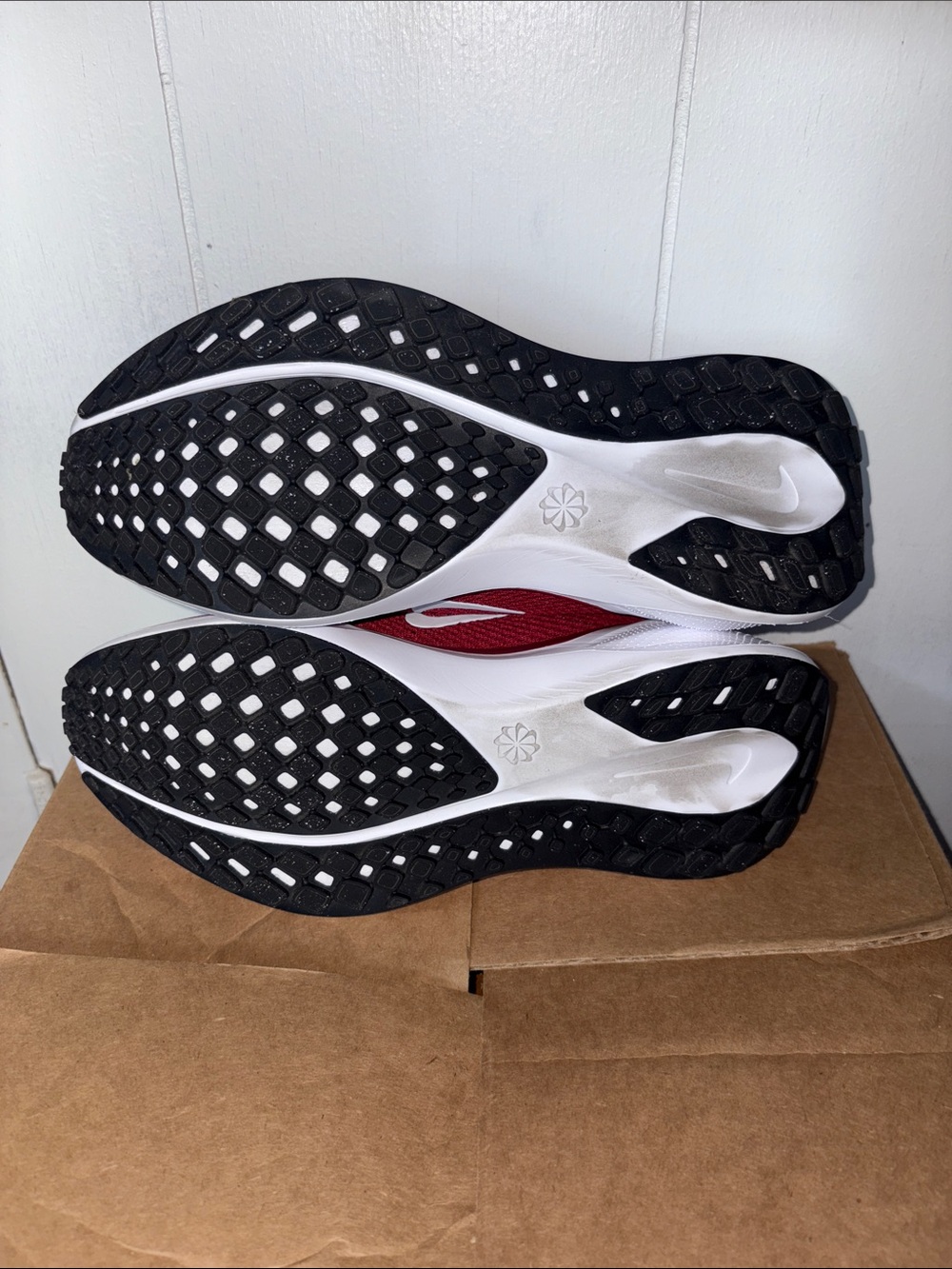 Nike Red Running Sneakers with White Swoosh size 7 - Picture 5 of 5